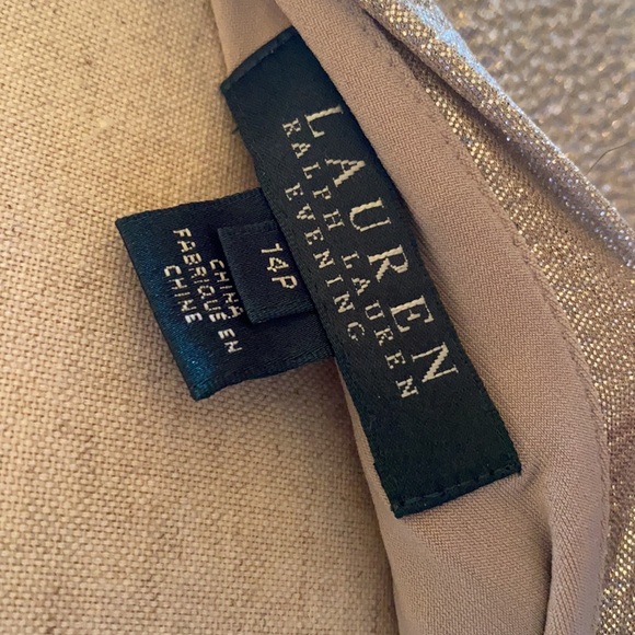 Lauren Ralph Lauren Evening Metallic one-shoulder Gown - Picture 5 of 8